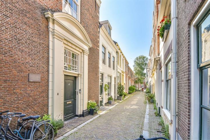 Bekijk foto 2 van Ursulastraat 14-ZW