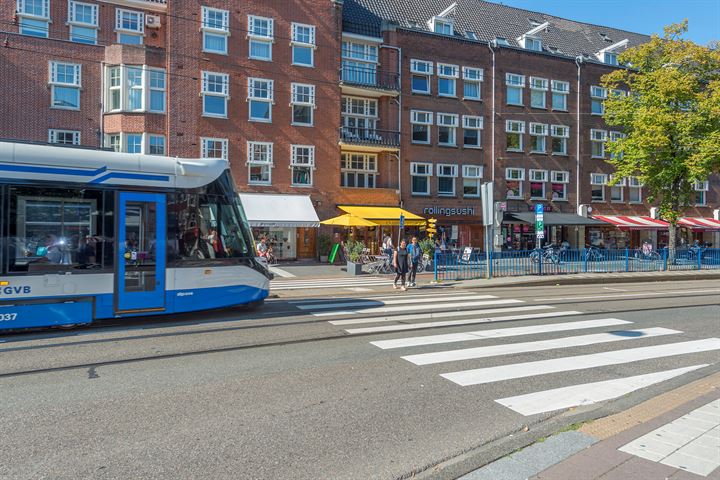 Bekijk foto 42 van Gerrit van der Veenstraat 8