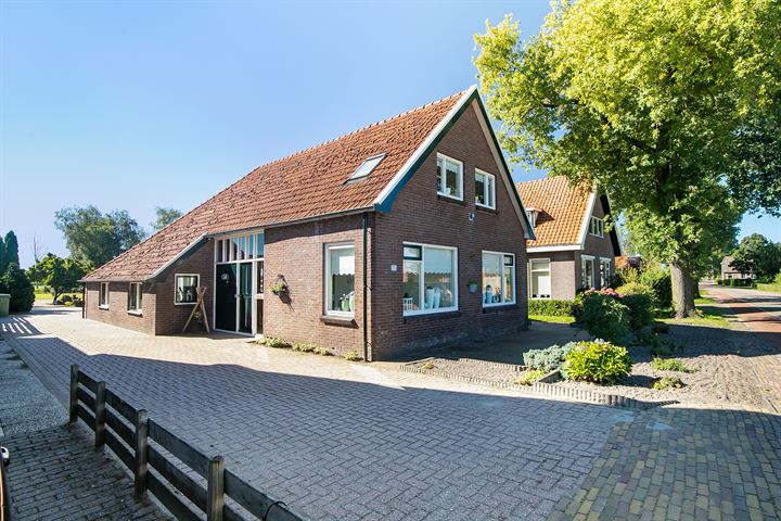 Bekijk foto 1 van Veneweg 35