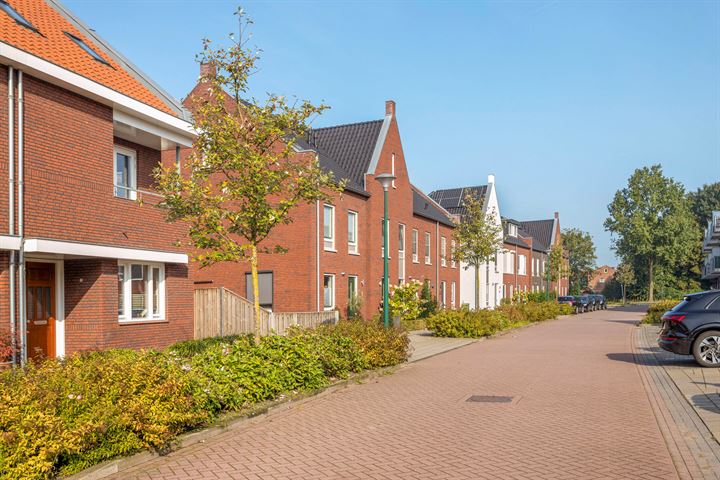 Bekijk foto 33 van Houtwolstraat 18