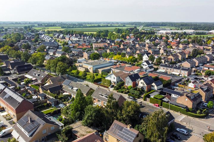 Bekijk foto 42 van Willem-Alexanderweg 27