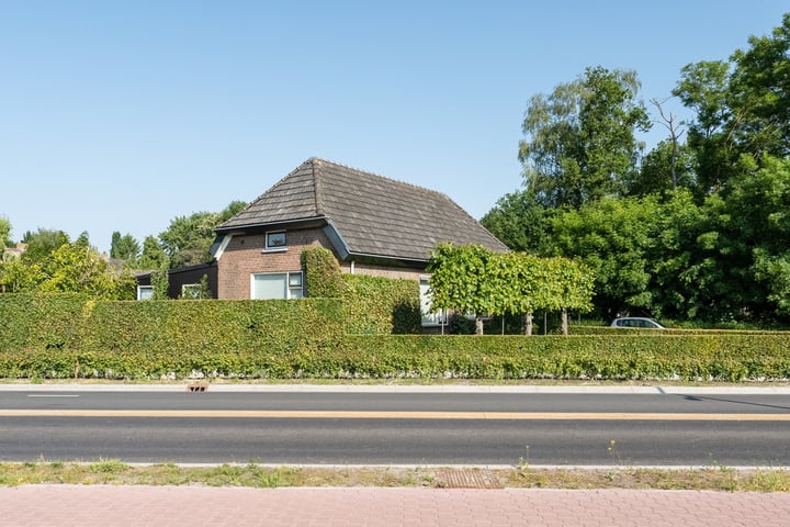 Bergweg 1