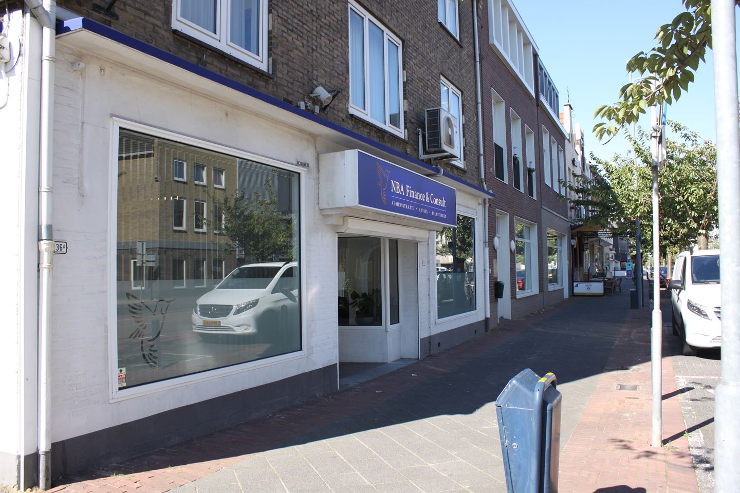 View photo 2 of Rijksweg Centrum 36--36a