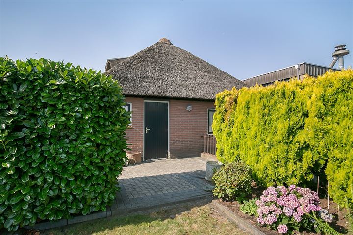 Bekijk foto 33 van Dorpsweg 92