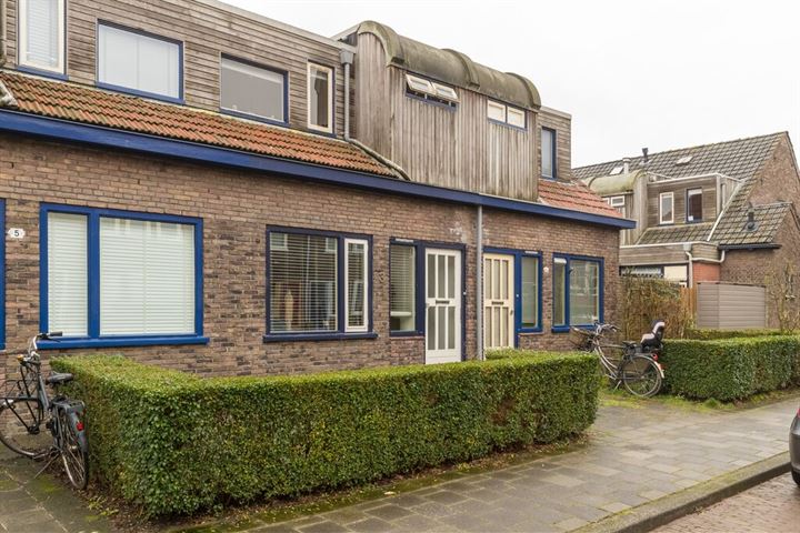 Bekijk foto 31 van Korenbloemstraat 3