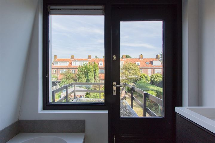 View photo 16 of Besoyensestraat 65-B