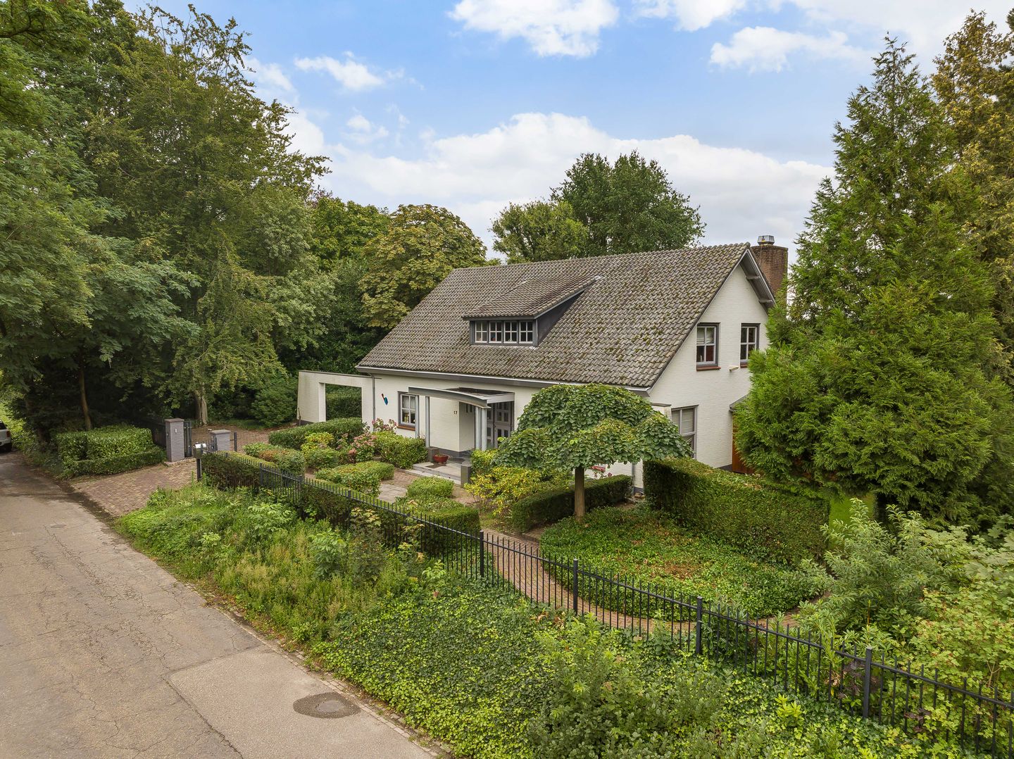 Foto 1 van Van Goghlaan 17