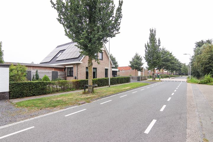 Bekijk foto 70 van Molenweg 38