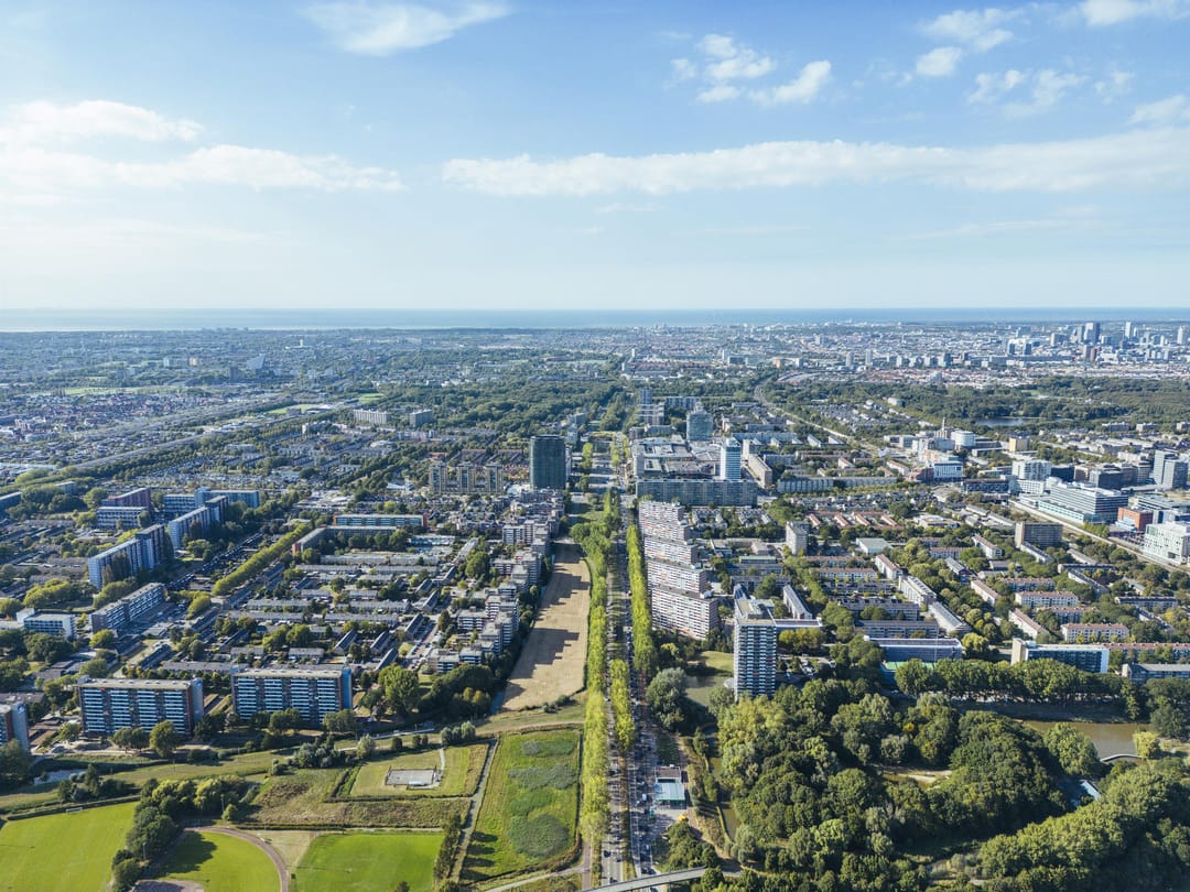 Foto 9 van The Minister