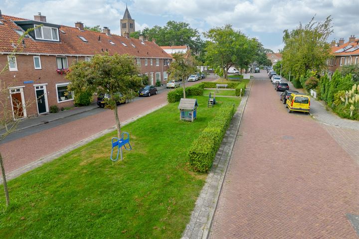 Bekijk foto 2 van Goudsbloemstraat 50