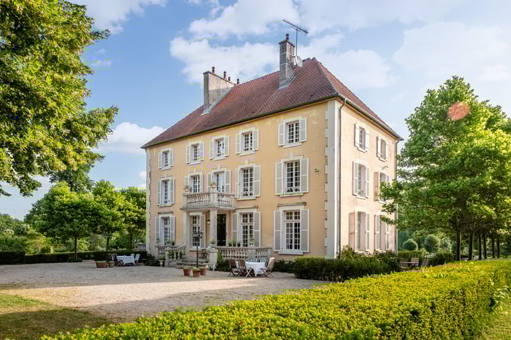 2, Rue de la Belle Fontaine