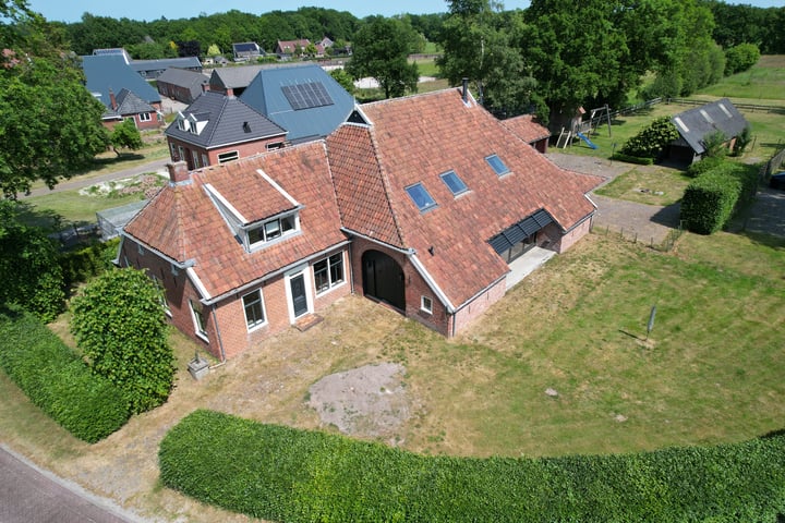 Hoofdweg 32