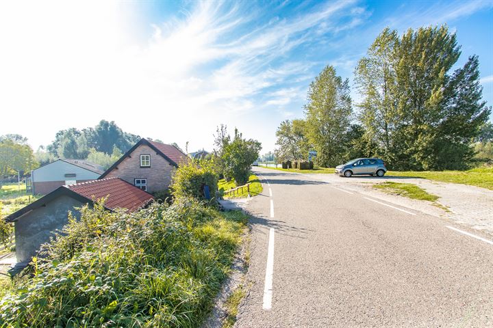 Bekijk foto 49 van Maasdijk 102