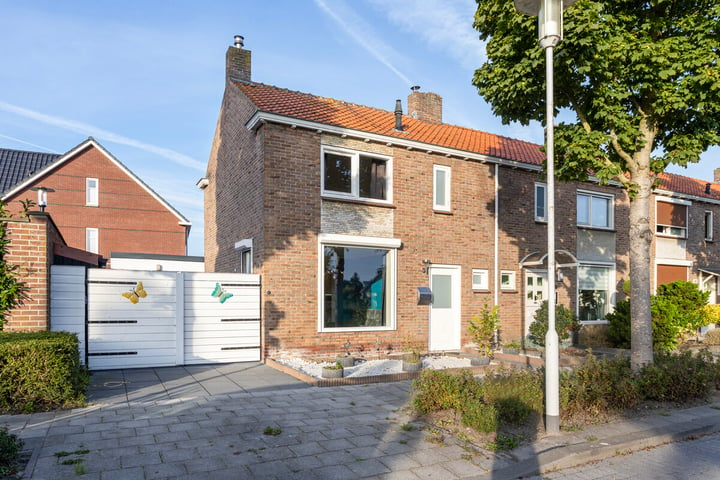 Bekijk foto 1 van Molenstraat 50