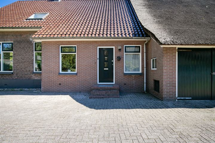 Bekijk foto 10 van Dorpsstraat 98