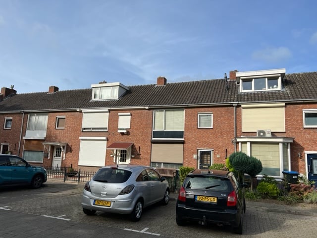 Mahoniehoutstraat 50