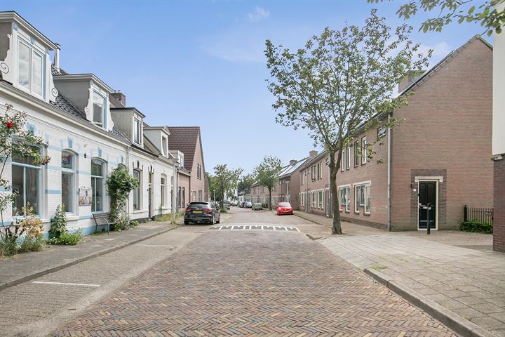 Bekijk foto 29 van Van der Laenstraat 140