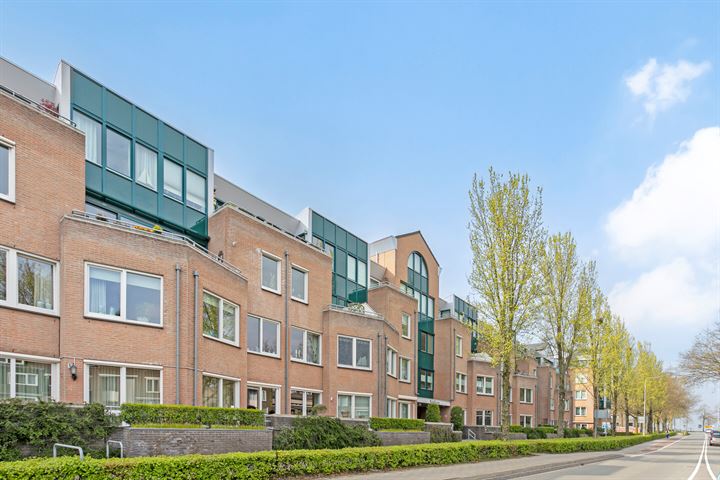 Bekijk foto 1 van Stadswal Noord 14