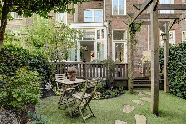 View photo 27 of Tweede Oosterparkstraat 213-HUIS