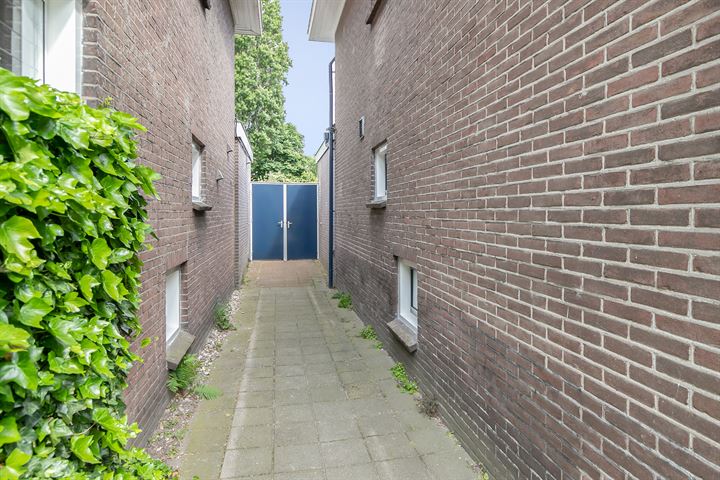 Bekijk foto 34 van Steenwijkerstraatweg 34