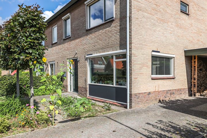 View photo 62 of Bernadottestraat 7