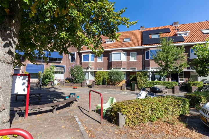 Bekijk foto 45 van Dr. van Campenstraat 18