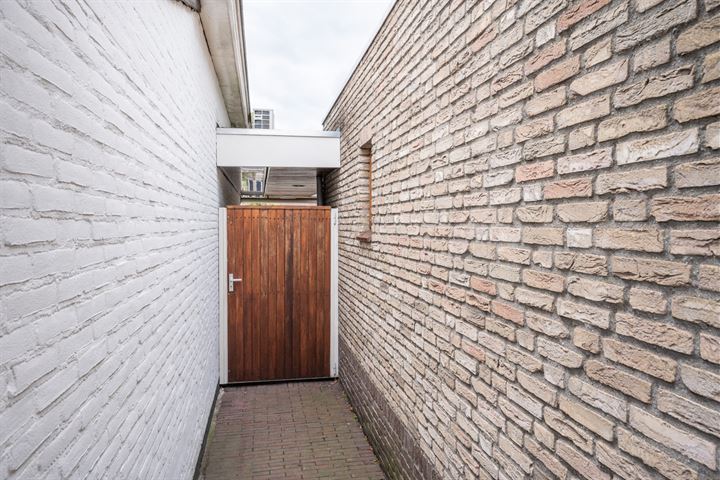 Bekijk foto 52 van Kanaalstraat 19