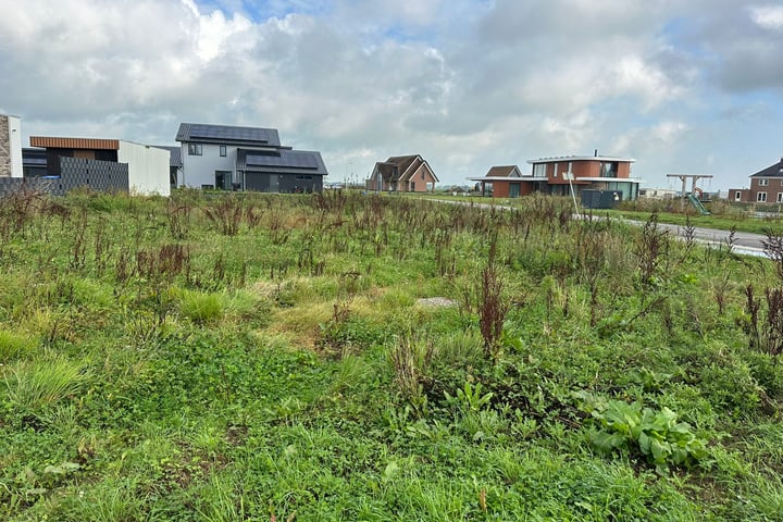 View photo 8 of Karst Leemburgleane 3