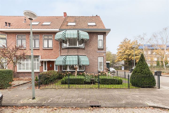 Bekijk foto 10 van Nassau Dillenburgstraat 16