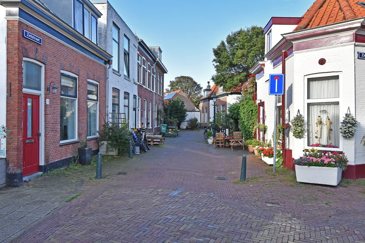 Bekijk foto 2 van Zeilstraat 60