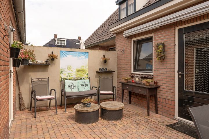 View photo 38 of Prins Hendrikstraat 17