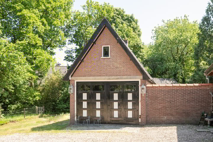 Foto 35 van Hoenderloseweg 113