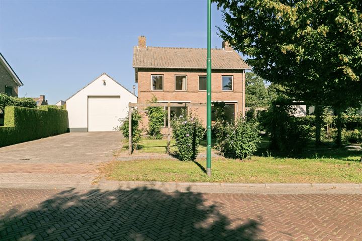 Bekijk foto 49 van Heilarensestraat 24