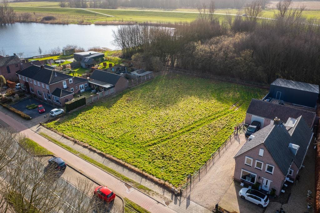 Photo 1 of van der Mondeweg