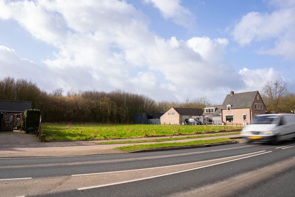 Photo 11 of van der Mondeweg