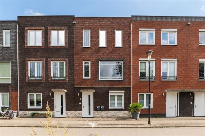 Bekijk foto 1 van Andalusiëstraat 136