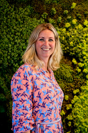 Esther van der Zee - Commercieel medewerker