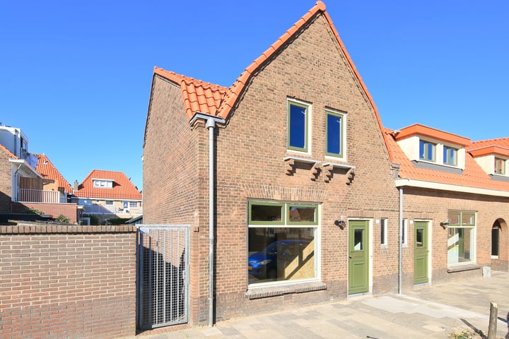 Bekijk foto 1 van Emostraat 1