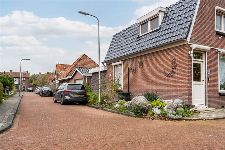 Bekijk foto 37 van Groene Kruisstraat 9