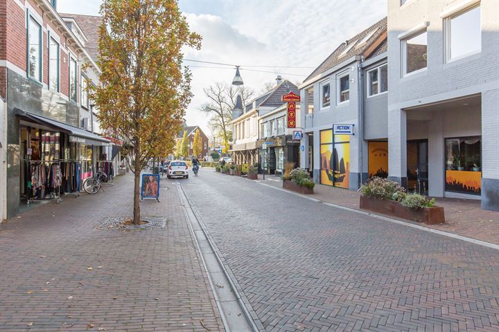 Bekijk foto 3 van Molenpoortstraat 36