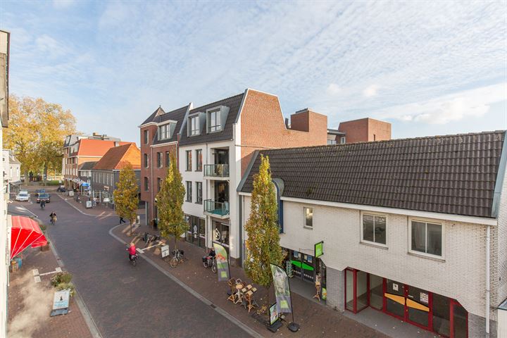 View photo 6 of Molenpoortstraat 36