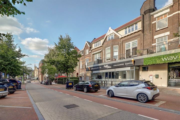 Bekijk foto 1 van van der Brugghenstraat 6-A