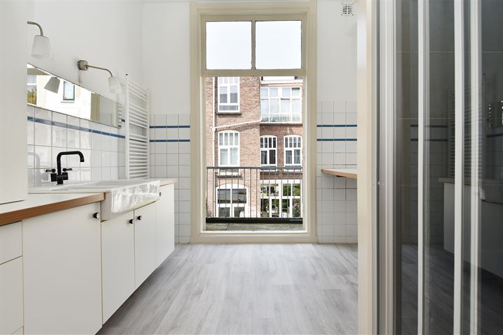 View photo 23 of Snelliusstraat 15