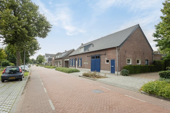 Bekijk foto 79 van Beekstraat 39