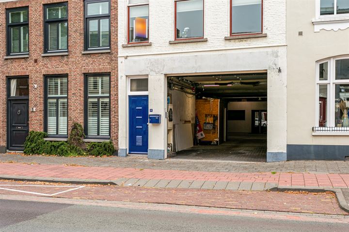 Bekijk foto 10 van Auvergnestraat 8