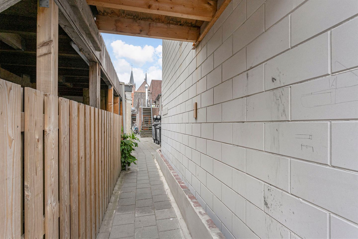 View photo 3 of Deken van Erpstraat 7