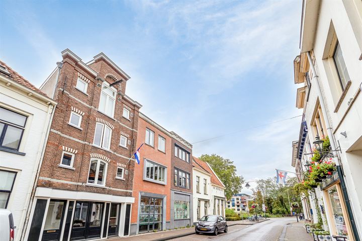 View photo 3 of Spittaalstraat 89