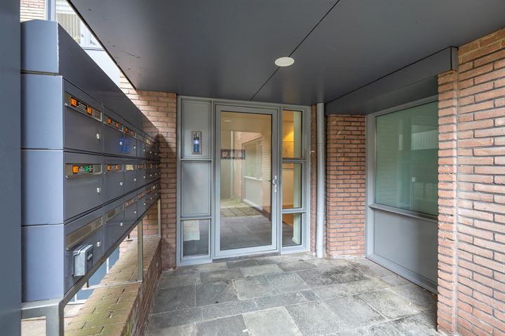 Bekijk foto 5 van Naarderstraat 33-E