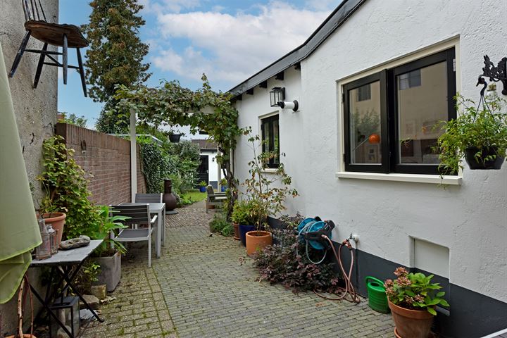 View photo 28 of Dokter Hermansstraat 30