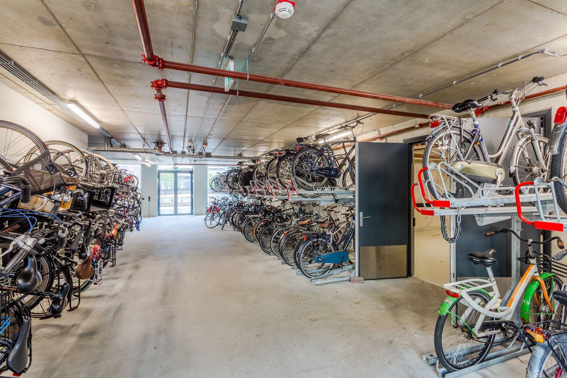 Foto 13 van The Roofs - Grotius I